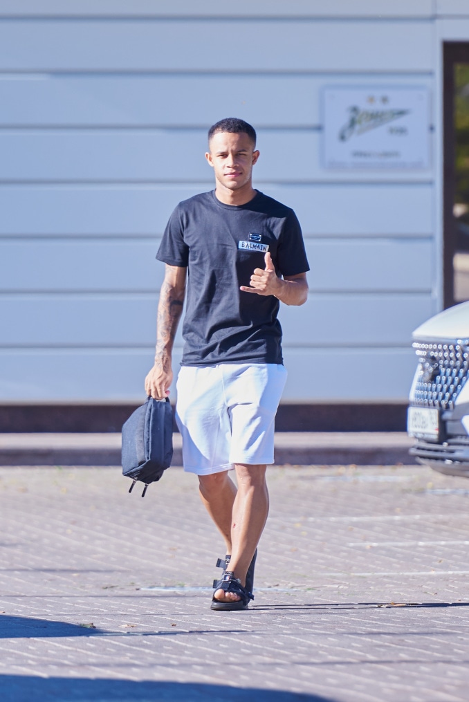 #ЗенитStyle: приезд футболистов на тренировку перед «Факелом»