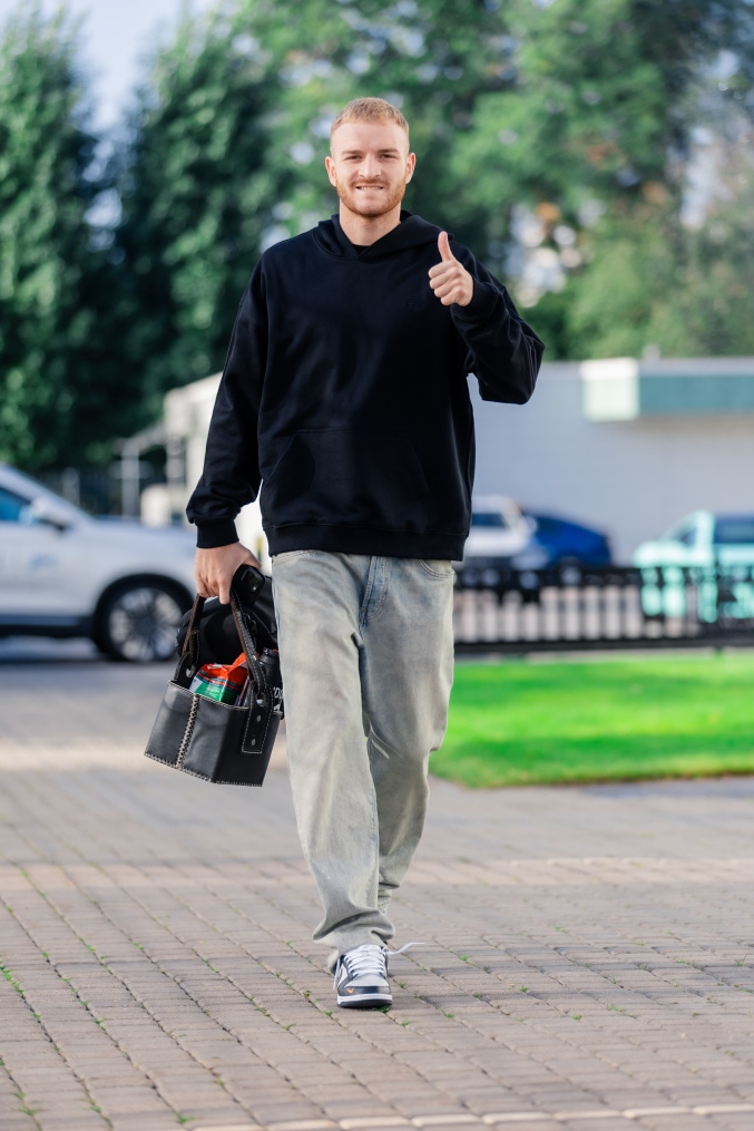 #ЗенитStyle: приезд игроков на тренировку перед матчем с «Краснодаром»