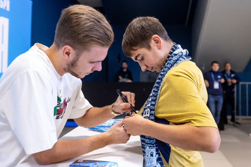 Фан-променад перед матчем «Зенит» — «Войводина»