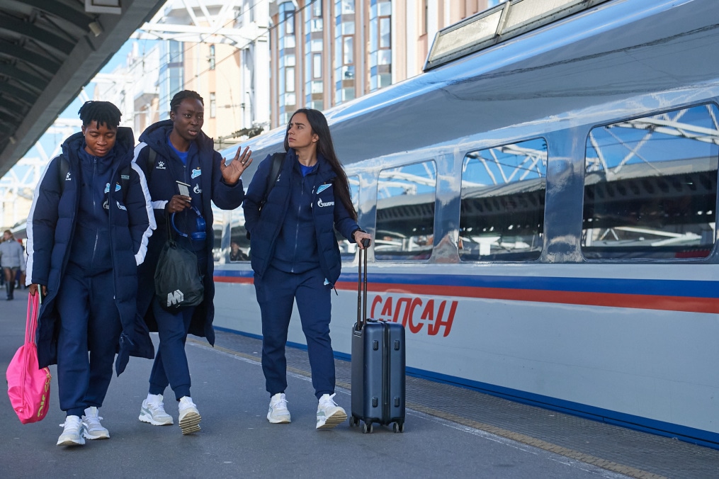 Выезд женской команды в Москву на матч с «Чертаново»