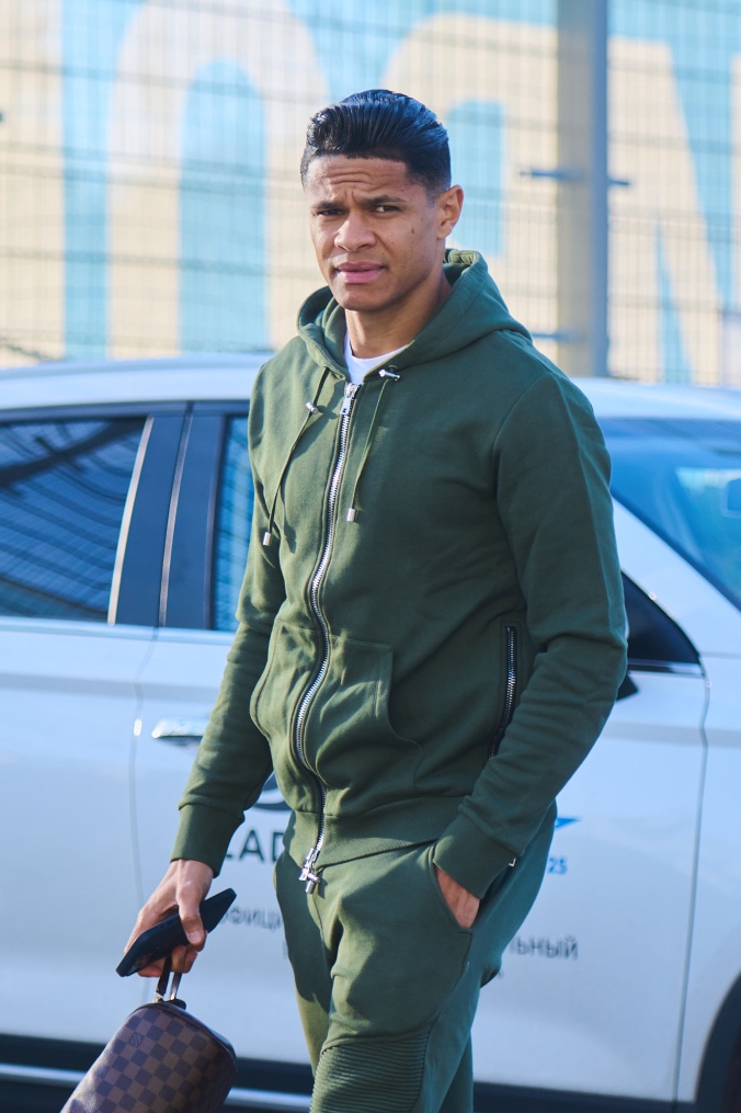 #ЗенитStyle: приезд игроков на тренировку перед матчем с «Факелом»