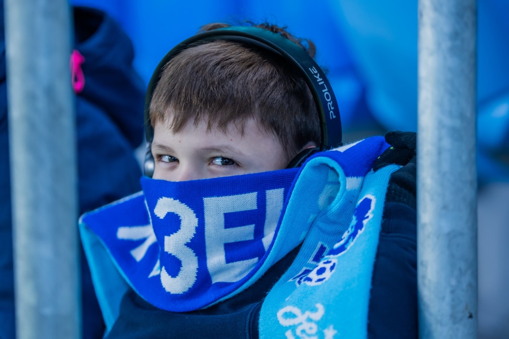 «Все в наших цветах»: болельщики на матче «Зенит»—«Динамо» (Махачкала)