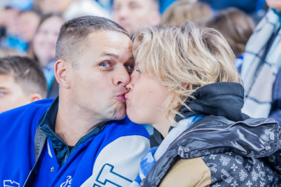 «Все в наших цветах»: болельщики на матче «Зенит»—«Динамо» (Махачкала)