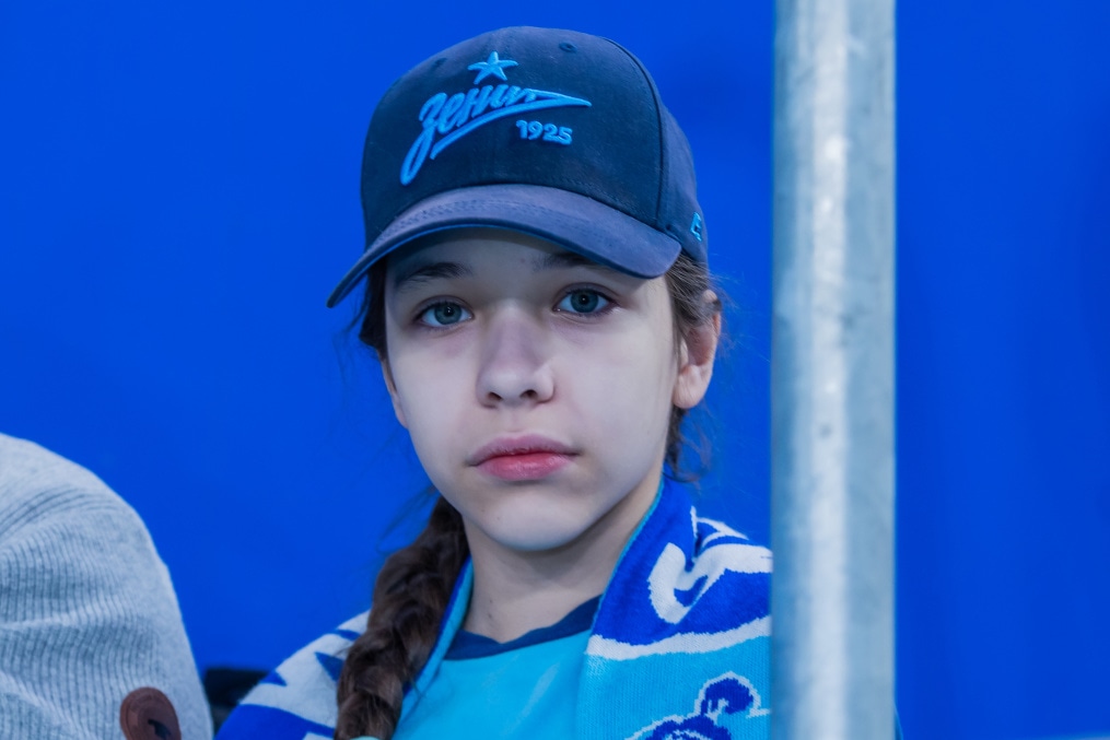 «Все в наших цветах»: болельщики на матче «Зенит»—«Динамо» (Махачкала)