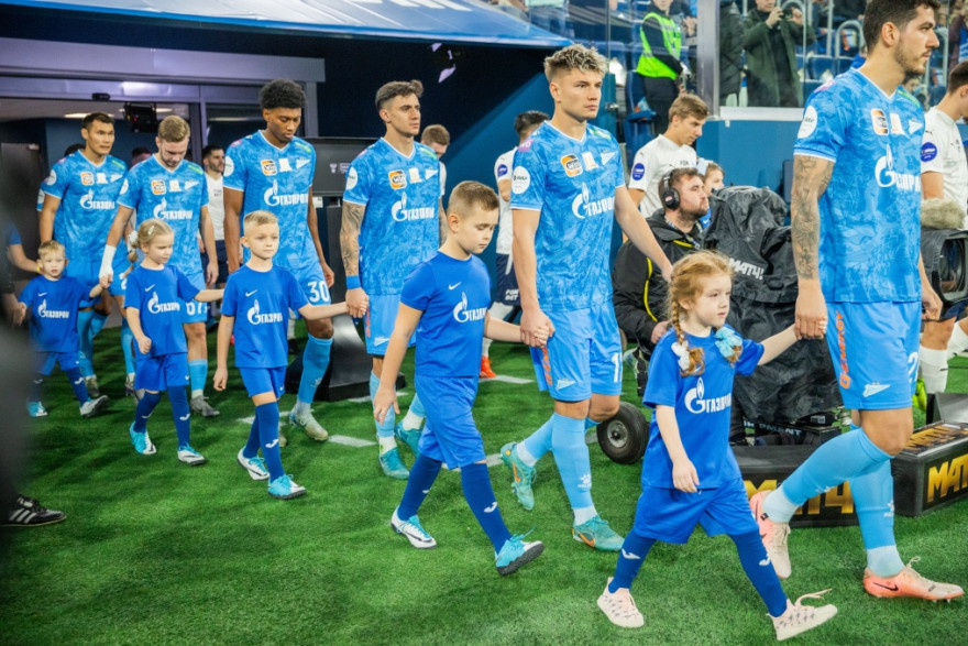 Мир Российская Премьер-Лига, «Зенит» — «Крылья Советов»