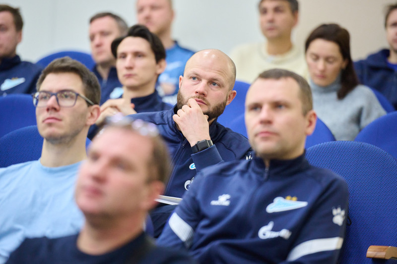 Конференция «Тренировка без травм» в «Газпром»-Академии