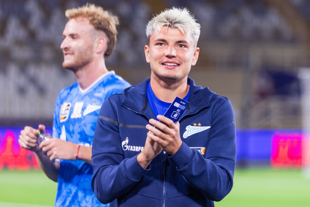 Церемония награждения команды «Зенит» после победы в Winlinе Зимнем кубке РПЛ