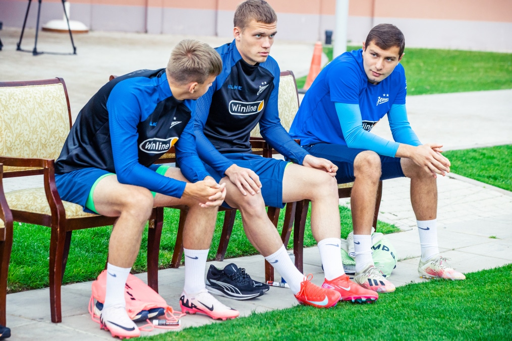 Зимние «Газпром» — тренировочные сборы 2025: 18 февраля, вечерняя тренировка