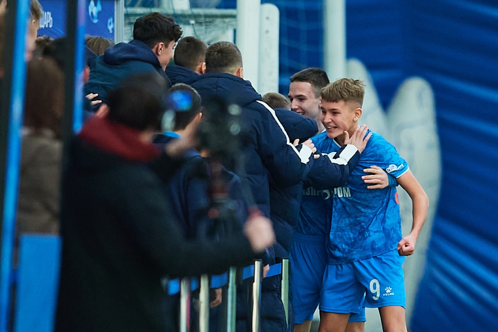 XI Международный турнир Кубок Бесова: финальный матч «Зенит» 2011 — Академия АБФФ