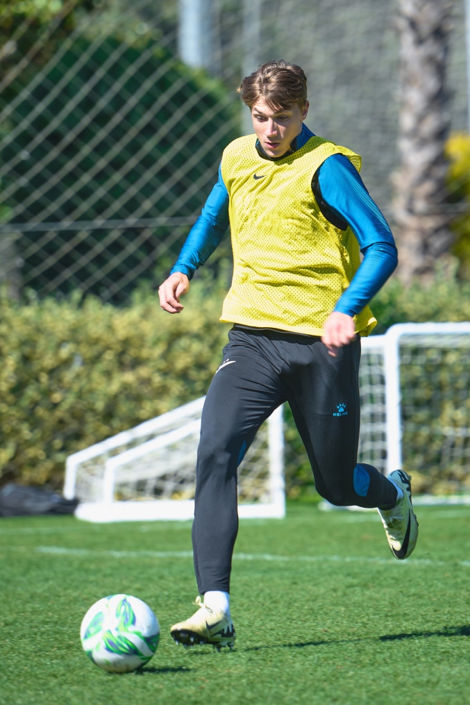 Вторые учебно-тренировочные сборы «Зенита»-м в Турции: 23 февраля, вечерняя тренировка на поле