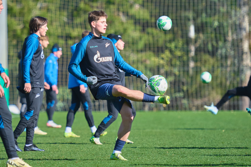 Вторые учебно-тренировочные сборы «Зенита»-м в Турции: 24 февраля, утренняя тренировка на поле