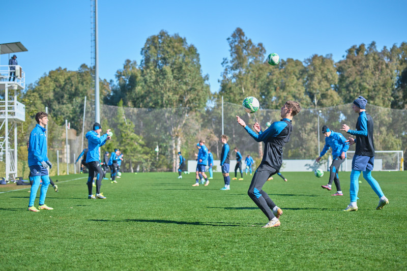 Вторые учебно-тренировочные сборы «Зенита»-м в Турции: 24 февраля, утренняя тренировка на поле