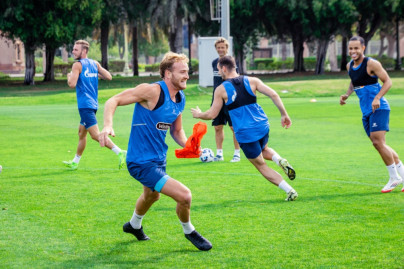 Открытая тренировка в Абу-Даби перед матчем с ЦСКА