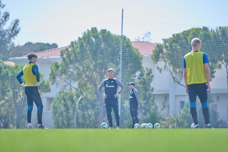 Вторые учебно-тренировочные сборы «Зенита»-м в Турции: 26 февраля, утренняя тренировка на поле