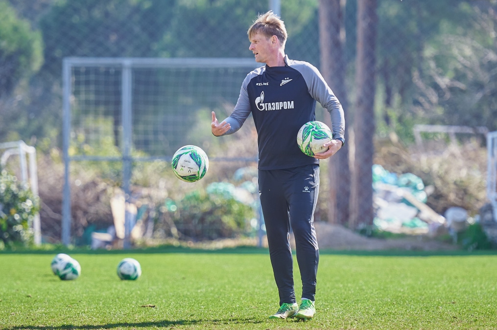 Вторые учебно-тренировочные сборы «Зенита»-м в Турции: 26 февраля, утренняя тренировка на поле