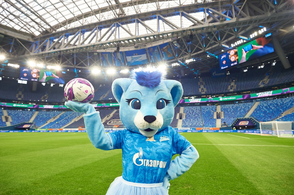 Львица в голубом: новый талисман женской команды «Зенита»!