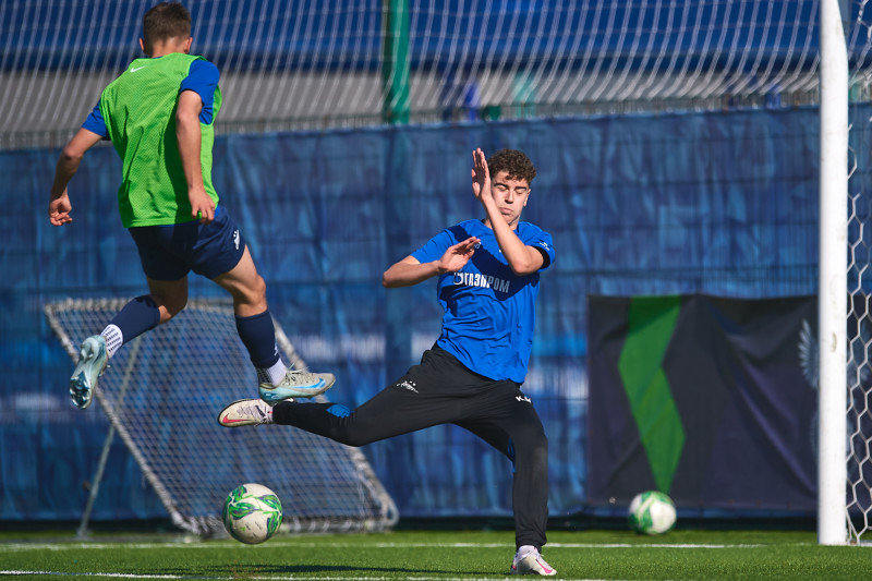 Тренировка юношеской команды U-18