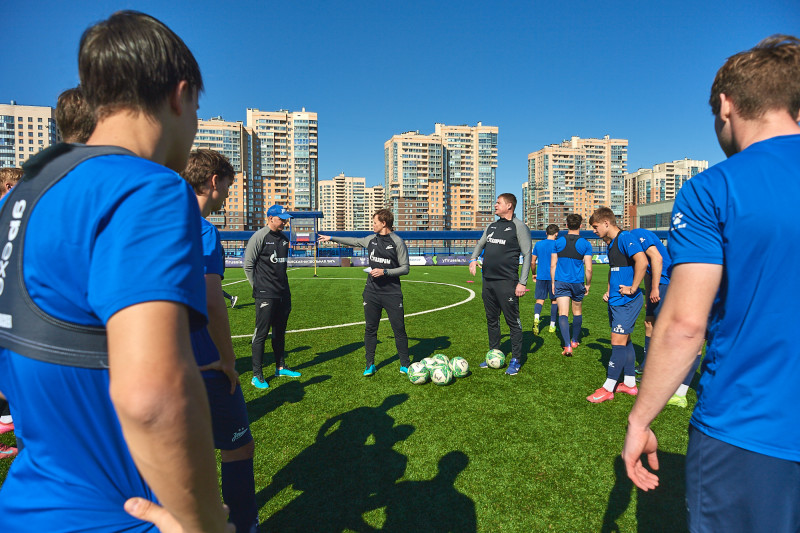 Тренировка молодежной команды «Зенита»