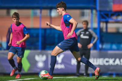 Тренировка молодежной команды «Зенита»