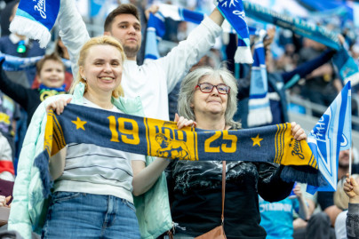 #Все в наших цветах: болельщики на кубковом матче «Зенит» — «Ростов»