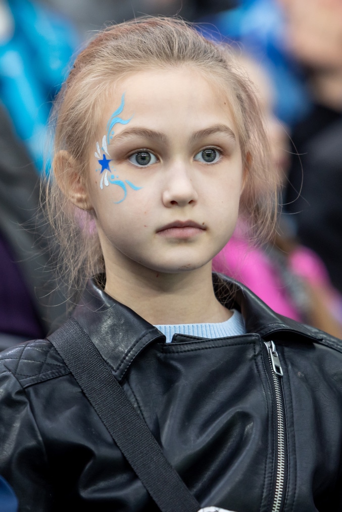 «Все в наших цветах»: болельщики на матче «Зенит»—«Химки»