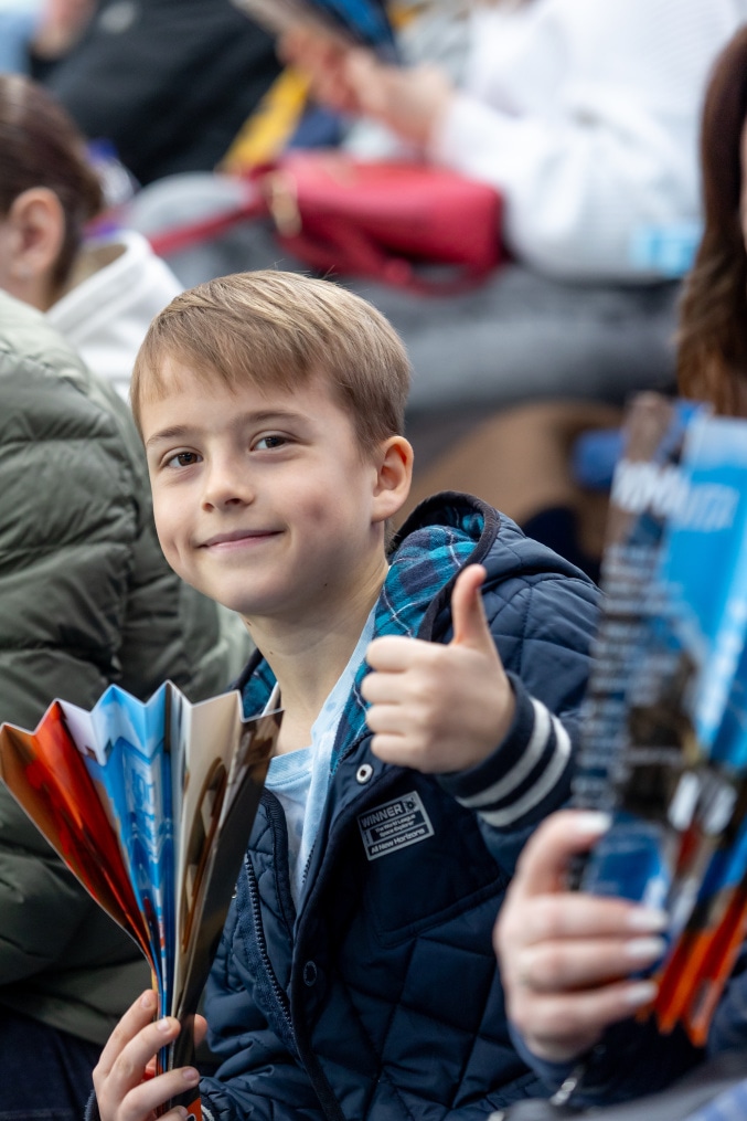 «Все в наших цветах»: болельщики на матче «Зенит»—«Химки»