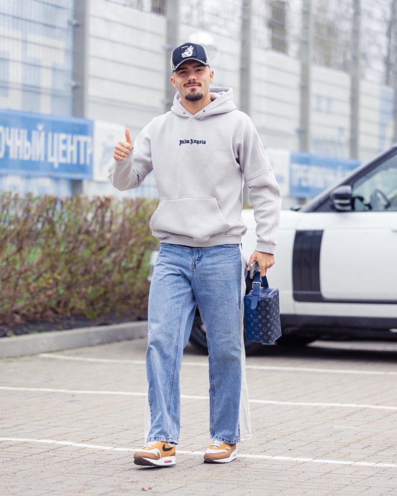 «Зенит. Стиль»: прибытие игроков на тренировку перед матчем с «Динамо»