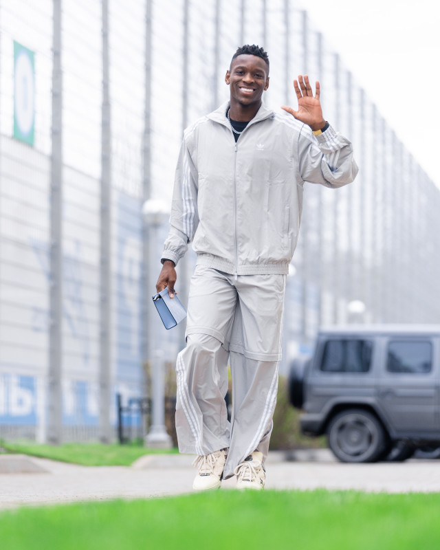 «Зенит. Стиль»: прибытие игроков на тренировку перед матчем с «Динамо»