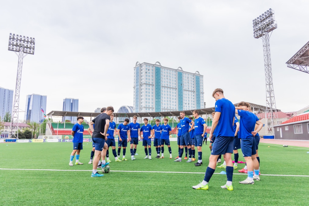Тренировка молодежной команды «Зенит» в Грозном