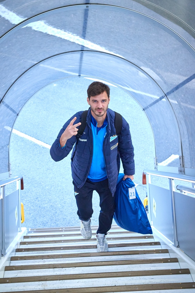 Вылет команды в Москву на матч с «Динамо»