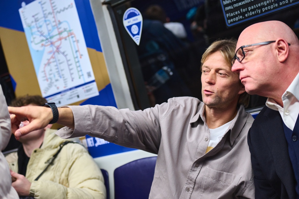 Запуск «Сине-бело-голубой стрелы» — юбилейного поезда «Зенита» в петербургском метро