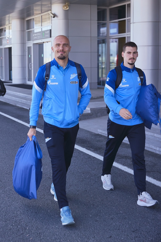 Вылет команды в Махачкалу на матч с «Динамо»