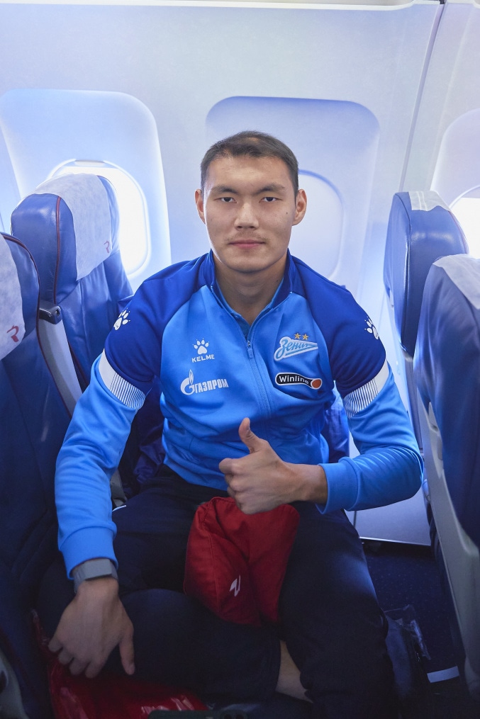 Вылет команды в Махачкалу на матч с «Динамо»