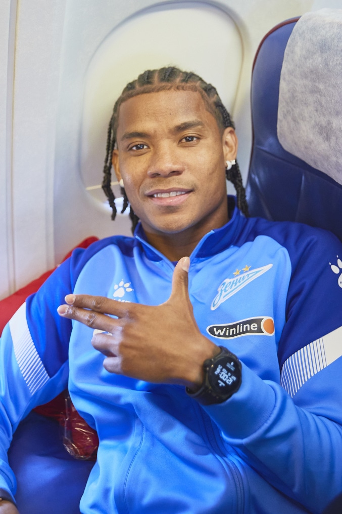 Вылет команды в Махачкалу на матч с «Динамо»