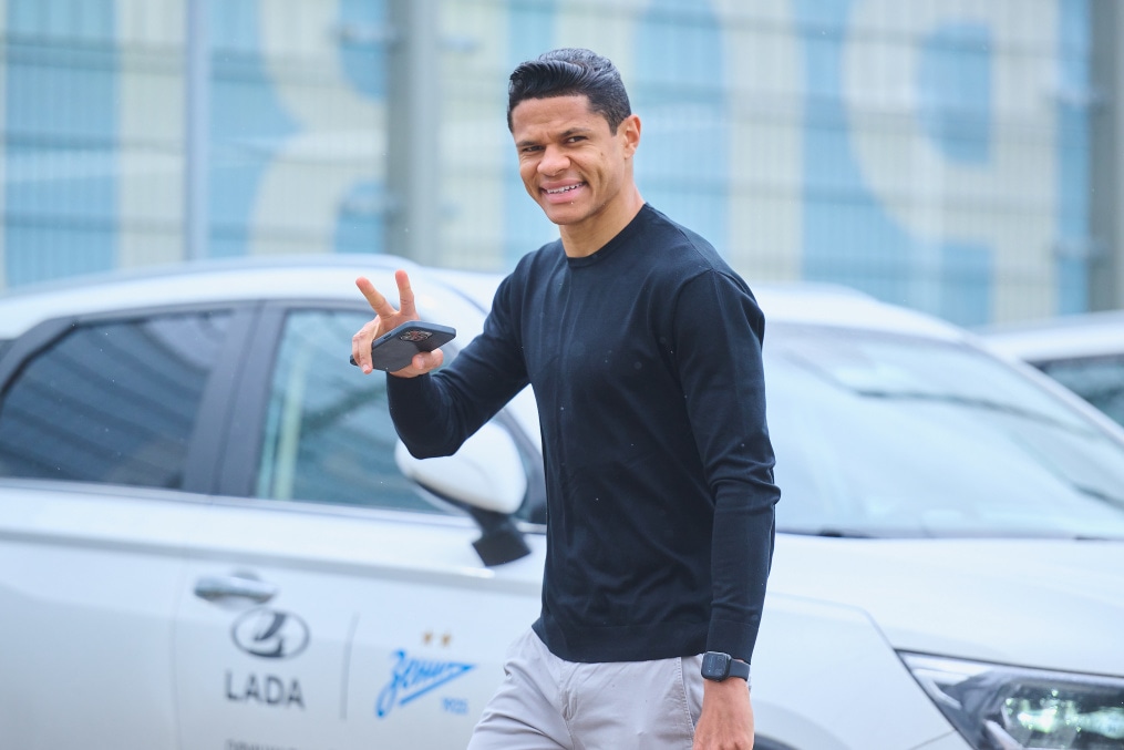 «Зенит. Стиль»: прибытие игроков на тренировку перед матчем с «Ахматом»