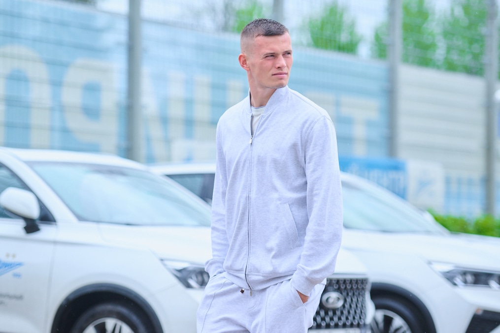 «Зенит. Стиль»: прибытие игроков на тренировку перед матчем с «Ахматом»