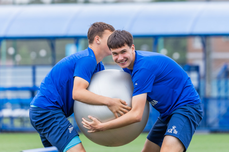 Тренировка юношеской команды «Зенит» U-17 перед матчем с «Локомотивом»