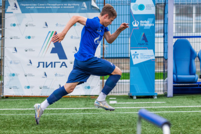 Тренировка юношеской команды «Зенит» U-17 перед матчем с «Локомотивом»