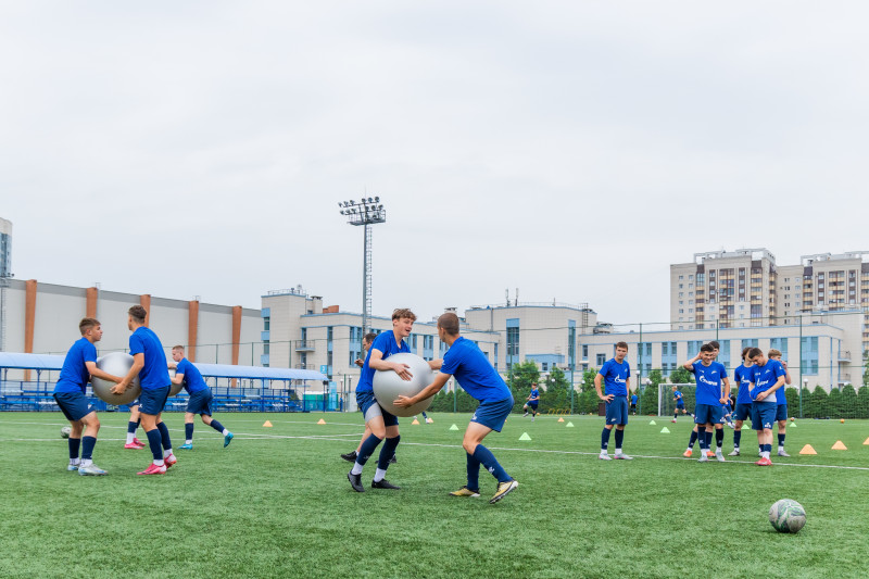 Тренировка юношеской команды «Зенит» U-17 перед матчем с «Локомотивом»