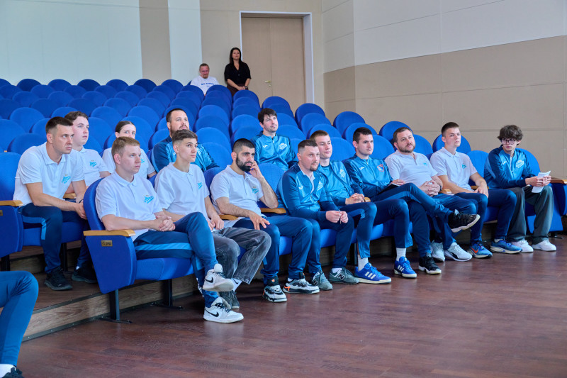 «Зенит-Чемпионика»: вручение сертификатов по итогам обучения в июне 2025