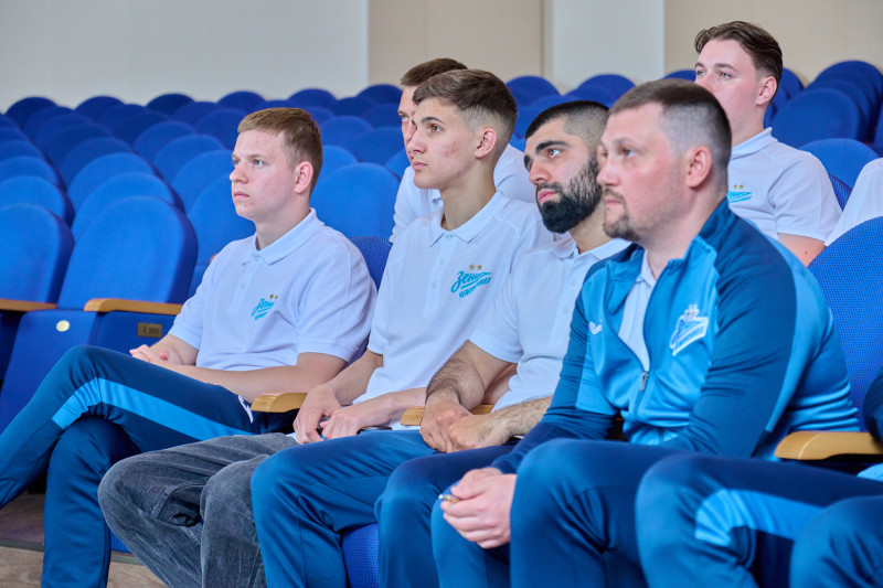 «Зенит-Чемпионика»: вручение сертификатов по итогам обучения в июне 2025