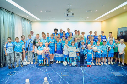 Автограф-сессия для воспитанников школ «Зенит-Чемпионика» города Сочи