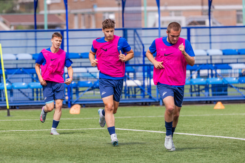 Тренировка юношеской команды «Зенит» U-17 перед матчем с «Чертаново»