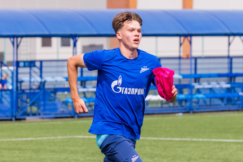 Тренировка юношеской команды «Зенит» U-17 перед матчем с «Чертаново»