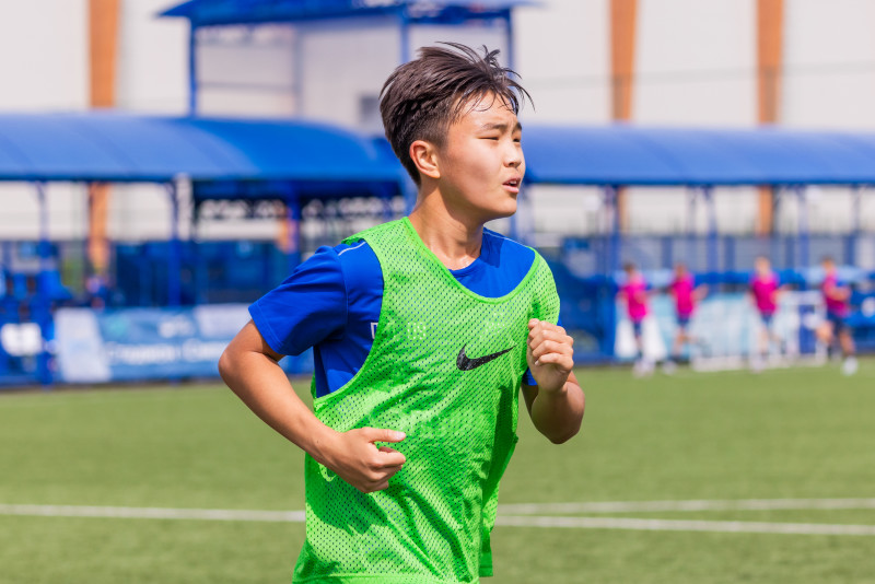 Тренировка юношеской команды «Зенит» U-17 перед матчем с «Чертаново»