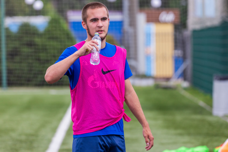 Тренировка юношеской команды «Зенит» U-17 перед матчем с «Чертаново»