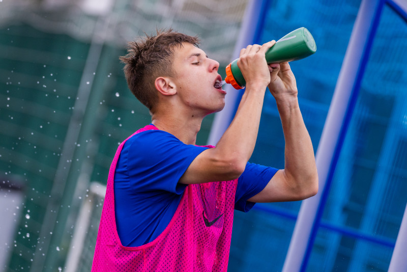 Тренировка юношеской команды «Зенит» U-17 перед матчем с «Чертаново»