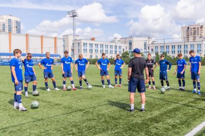 Тренировка юношеской команды «Зенит» U-17 перед матчем с «Чертаново»