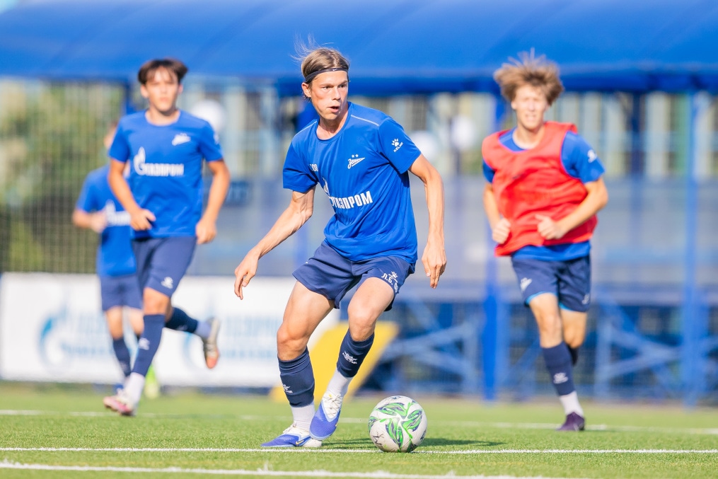 Тренировка «Зенита»-м перед матчем с ФК «Пари НН»-м