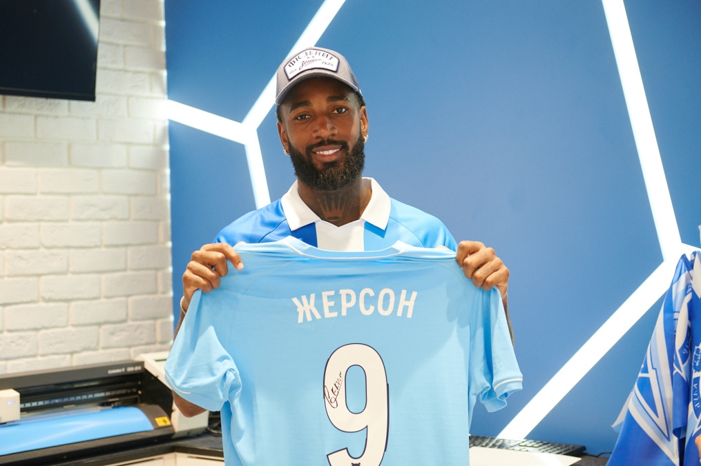 Презентация Жерсона и Романа Веги в фирменном магазине «Зенит-Арена»